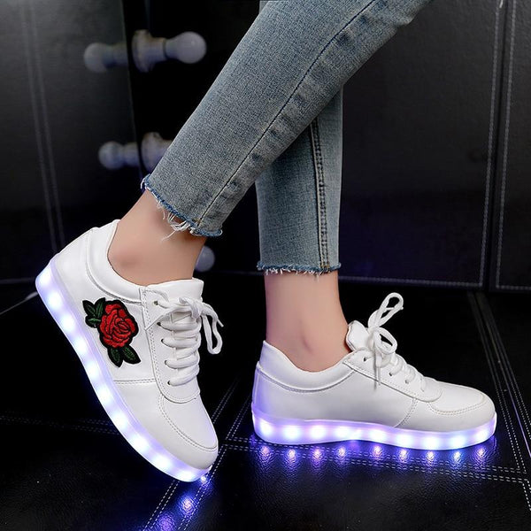 New Size 26-44 Kids Luminous Sneakers for Girls Boys Women Shoes with Light Led Shoes with Flower Glowing Sneakers